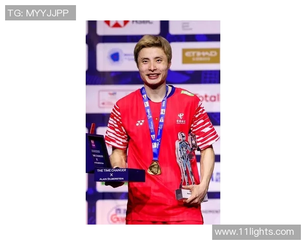 上海羽毛球队在世锦赛积分榜上以81分稳居第一名展现强劲实力